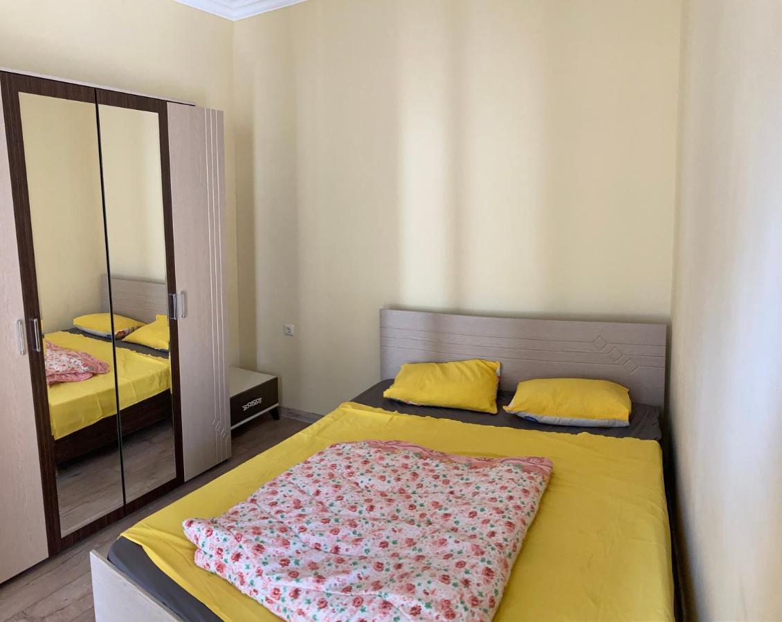 Big, Comfortable Apartment In Batumi Near The Sea Exterior foto